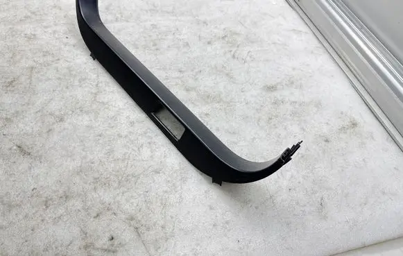 Tesla Model X Rear sill trim cover 106005100