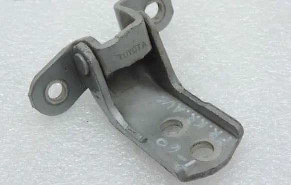 Toyota Yaris Front door upper hinge