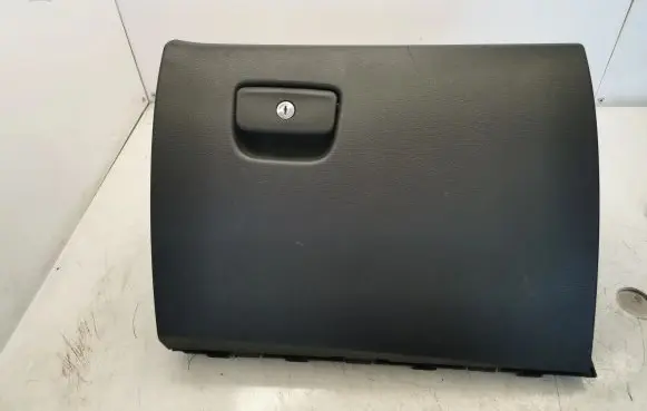 Jeep Grand Cherokee Glove box P01449129BL