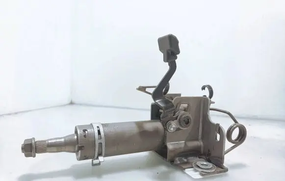 Toyota Avensis T270 Steering wheel axle