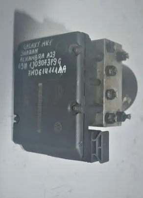 Volkswagen Golf IV ABS Pump 1J0907379G