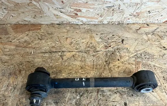 KIA Sorento Rear control arm