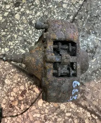 KIA Carnival Rear brake caliper