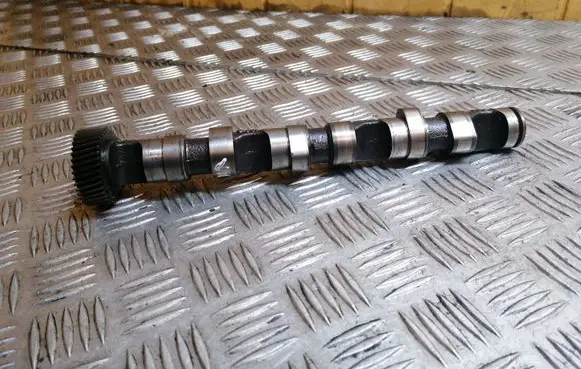 Audi A6 S6 C5 4B Camshaft 059102Q