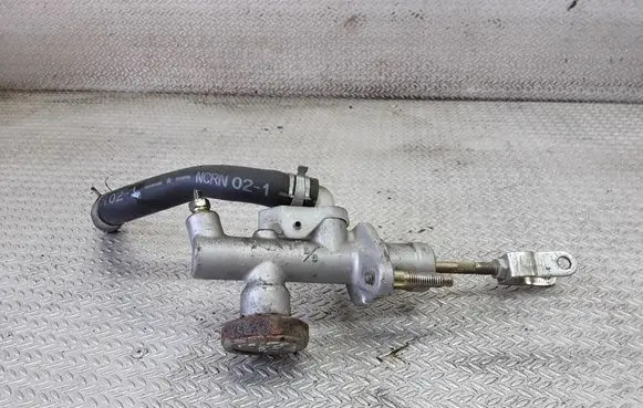 Nissan Primera Clutch master cylinder