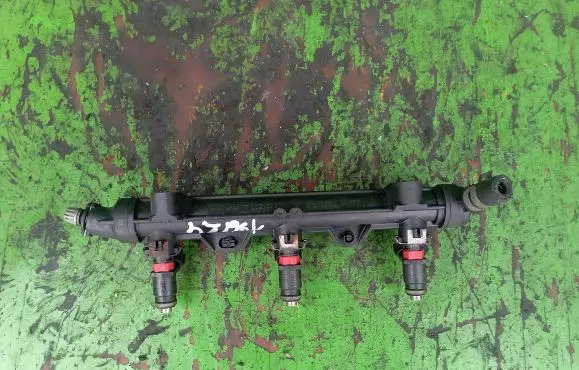 Seat Ibiza III (6L) Fuel main line pipe 03E133320A