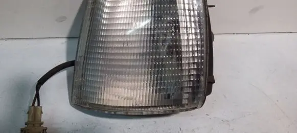Volkswagen PASSAT B3 Front indicator light 357953049A