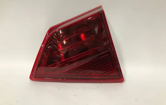 Suzuki Vitara (LY) Tailgate rear/tail lights SUZUKIVITARA