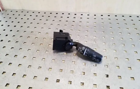 Honda CR-V Wiper control stalk M29843