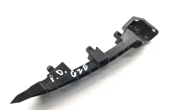 Subaru XV Front bumper mounting bracket