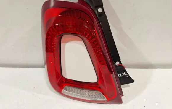 Fiat 500 Rear/tail lights 81599002