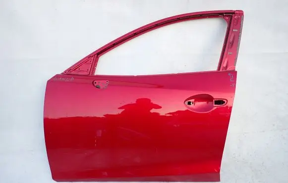 Mazda 3 III Front door