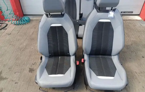 Opel Mokka Seat set 