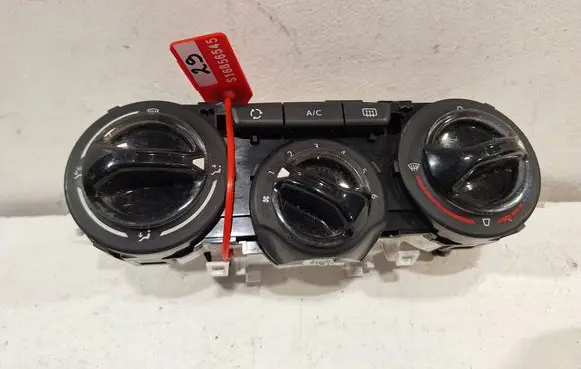 Peugeot 208 Climate control unit 96722483ZD