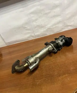 Volvo S40 EGR valve cooler 9645689780 D4409