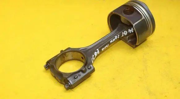 Audi A4 S4 B6 8E 8H Piston with connecting rod 82P41