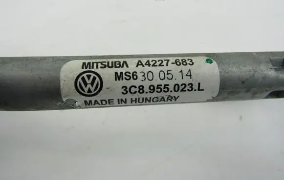 Volkswagen PASSAT CC Front wiper linkage 3C8955023L