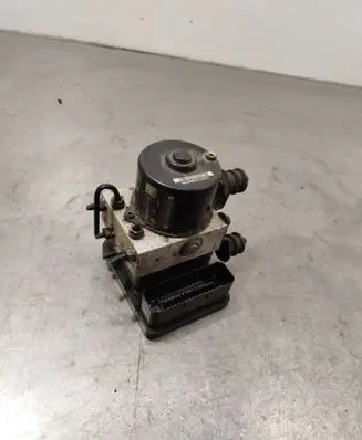 Volkswagen Golf V ABS Pump 1K0907379AC 10096003593 00005305H0