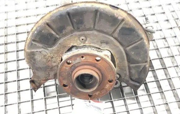 Volkswagen PASSAT B6 Front wheel hub spindle knuckle