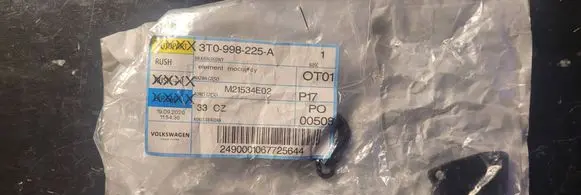 Skoda Octavia Mk4 Headlight/headlamp mounting bracket 3T0998225A 19092020 M21534E02