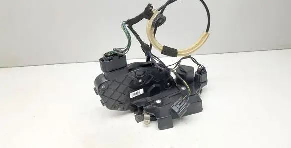 Volvo XC60 Front door lock 30799314