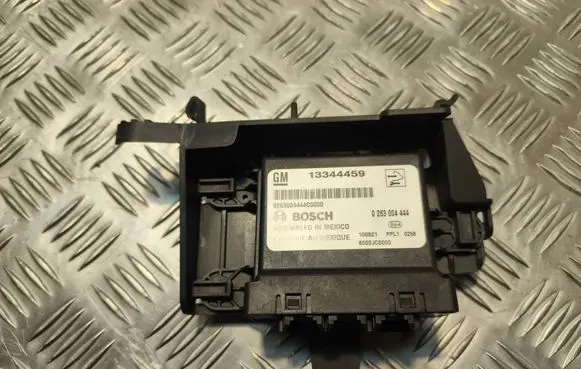 Opel Astra J Parking PDC control unit/module 13344459 6002JC0000