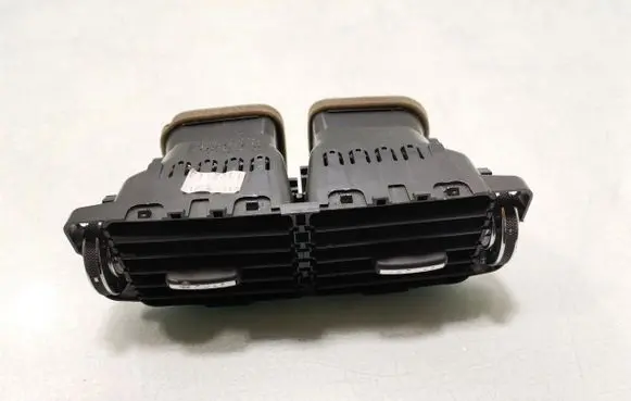 Jaguar XF Rear air vent grill LRGJBD500220PUY
