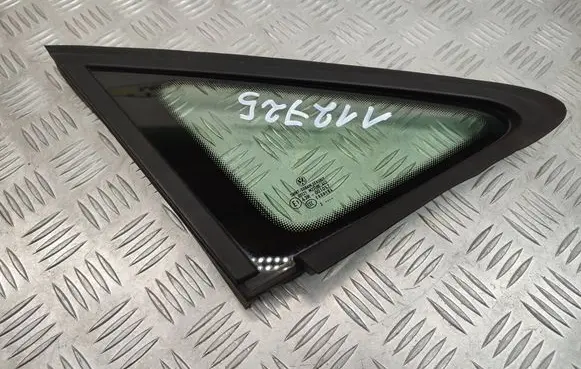 Volkswagen Caddy Front triangle window/glass 2K5845412