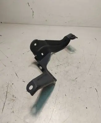 Audi A6 S6 C6 4F Intercooler pipe mounting bracket 4F0145813F