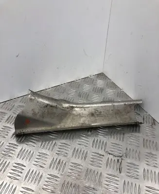 BMW 5 F10 F11 Heat shield in engine bay 24640010 7186204