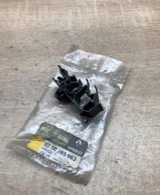 Renault Megane II Other body part 8200285663
