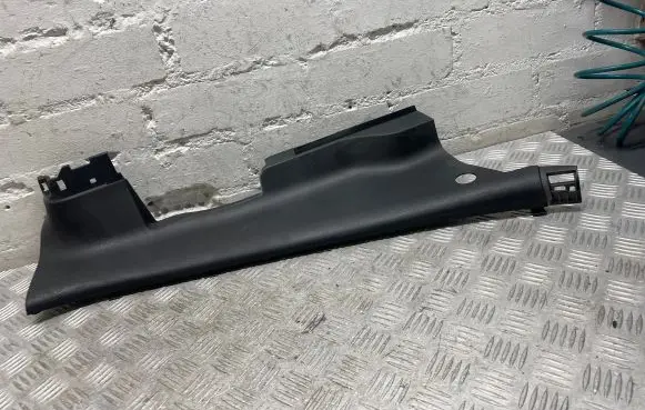 Nissan Navara D23 Other sill/pillar trim element 769384KJ2A