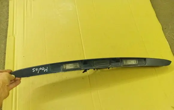 Renault Modus Trunk door license plate light bar 8200220557