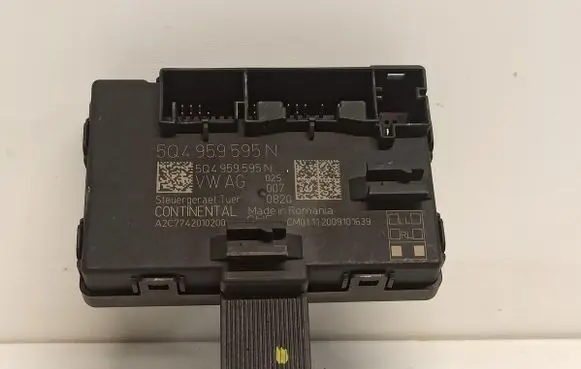 Skoda Superb B5 (3U) Door control unit/module 5Q4959595N