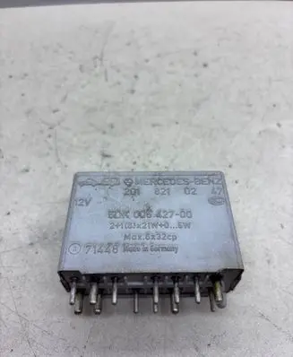 Mercedes-Benz E W124 Other relay 2018210247 5DK00542700 71448
