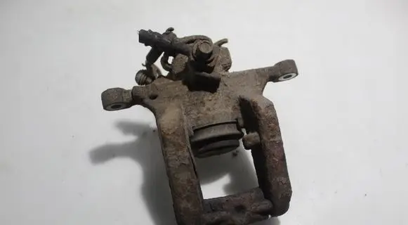 Opel Astra J Rear brake caliper
