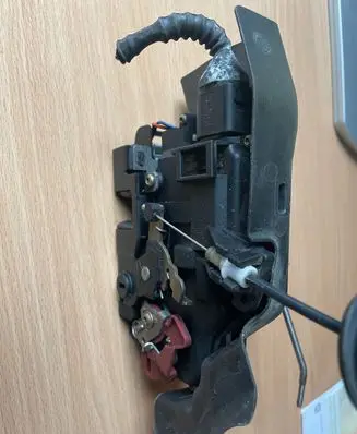 Audi A4 S4 B6 8E 8H Rear door lock