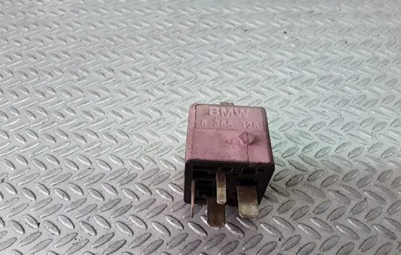 BMW 5 E39 Other relay 0332019168 8365326
