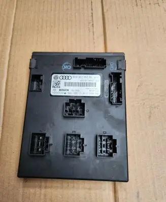 Volkswagen Touareg II Comfort/convenience module 4H0907063BL