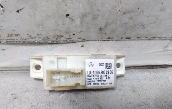 Mercedes-Benz C W204 Light module LCM A1669002906 A1669015801 A1669021903