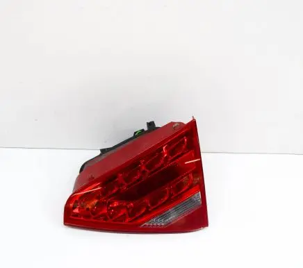 Audi A5 8T 8F Tailgate rear/tail lights 8T0945094A