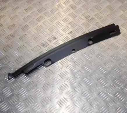 BMW 6 E63 E64 Fender mounting bracket 7070467
