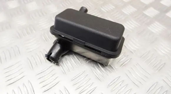 Toyota Highlander XU70 Intake resonator 17893F0230