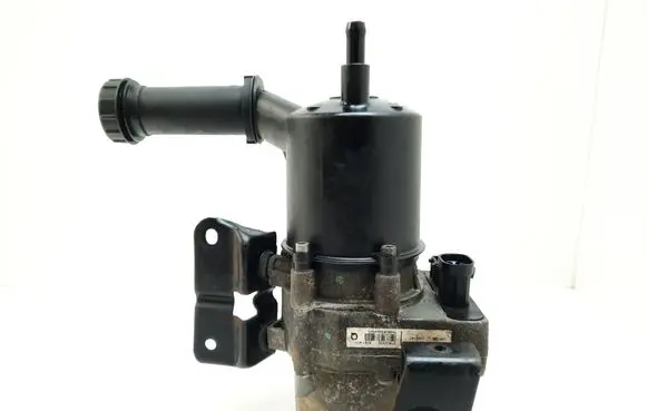Citroen C4 I Power steering pump 9681545980