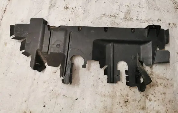 Citroen Berlingo Intercooler air guide/duct channel 9680450480