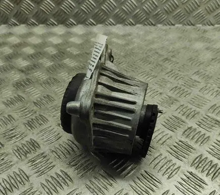 Mercedes-Benz E W213 Engine mount bracket A2132400500