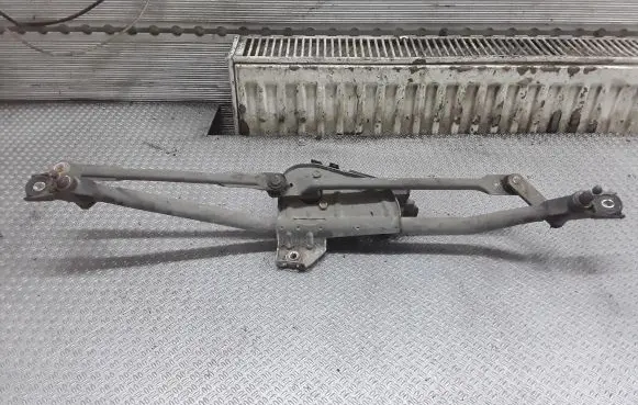 Audi A6 S6 C5 4B Front wiper linkage and motor 4B1955113 0390241140