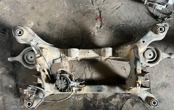 Volvo XC60 Rear subframe 