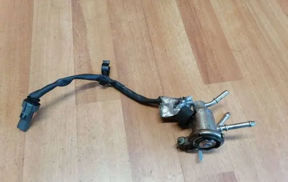 Opel Astra K AdBlue injector 55485257 K241403232 8305077291