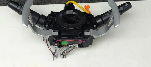 Mitsubishi Outlander Wiper turn signal indicator stalk/switch 8617A013
